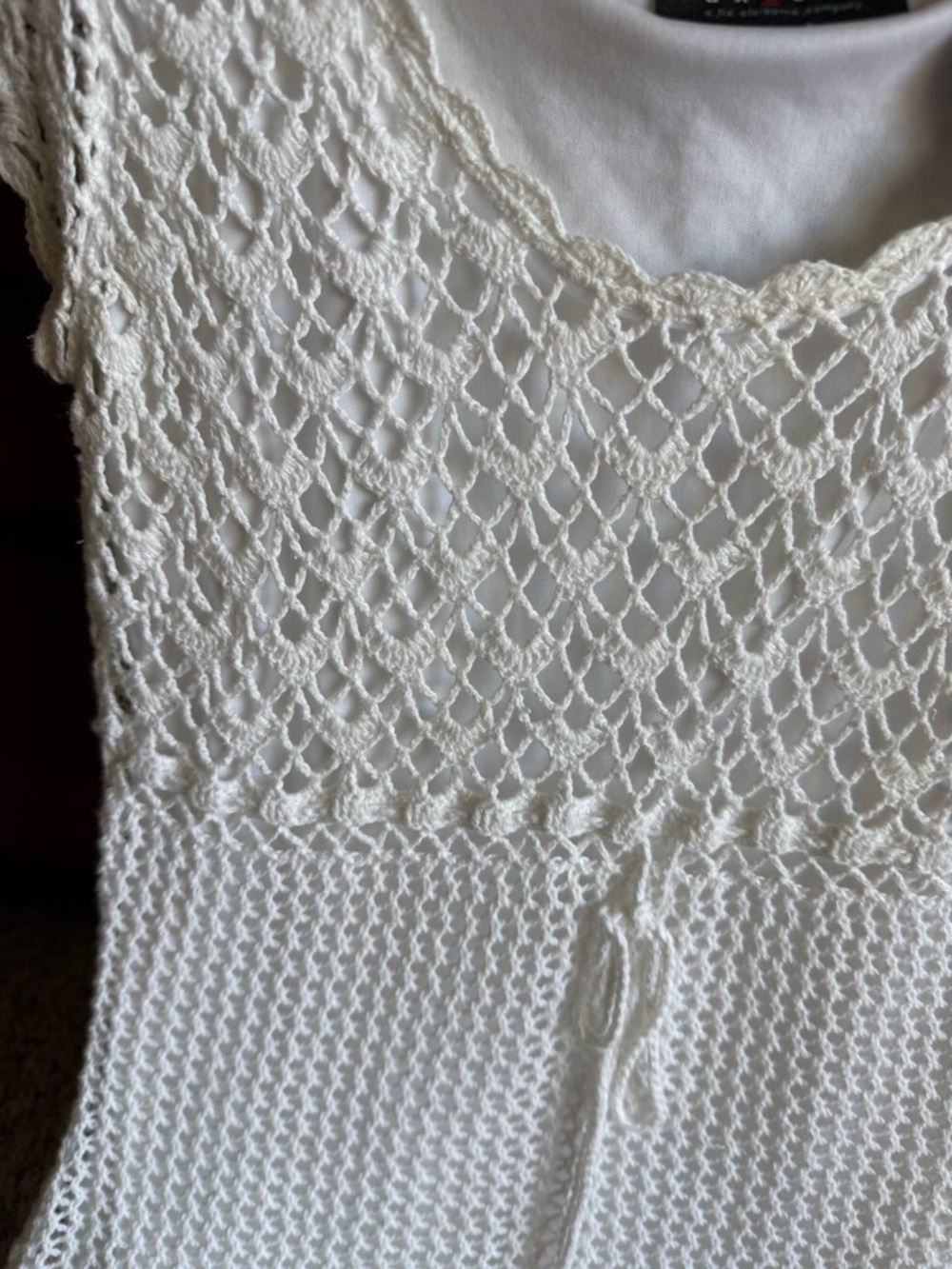 Axcess White Crochet Knit Sleeveless Tunic - Picture 2 of 2